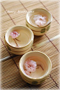 Sakurayu桜汤 - 热水倒在腌制的樱花叶子花