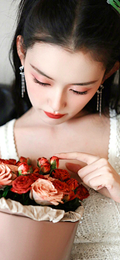 幽罗雅兰采集到青春丽人