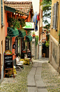 Side street in Bellagio, Lago Como, Italy （意大利）