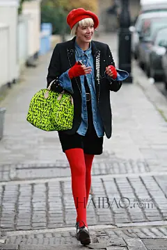 【图】超模Agyness Deyn当选本周街拍点播台主角：完美演绎英伦Punk风，昔日“假小子”依旧备受怀念！_第3页_明星街拍点播台_海报时尚网