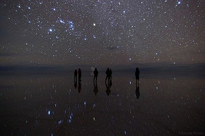 玻利维亚的乌尤尼盐沼，又名天空之镜。