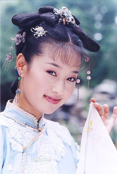 还珠格格3天上人间夏紫薇马伊俐饰夏紫薇图册百度百科