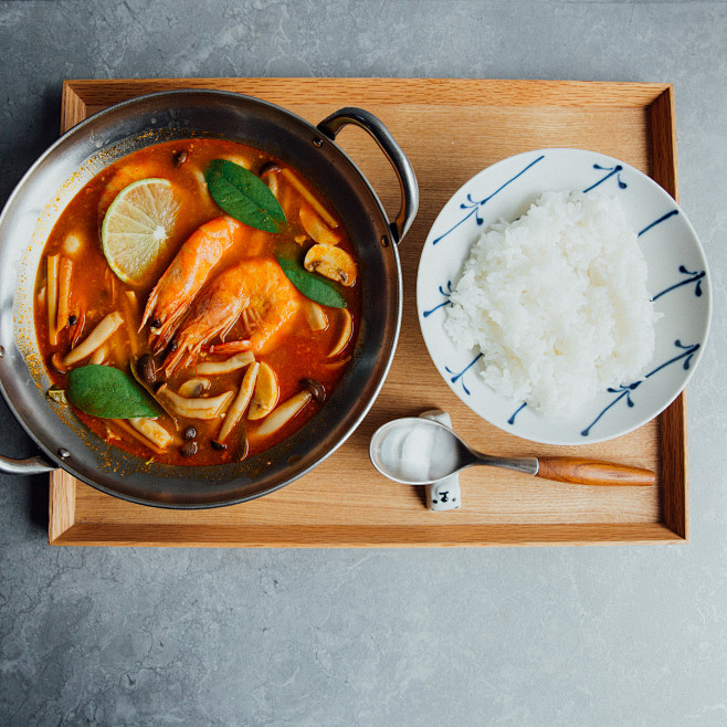 冬阴功汤米饭林陆离