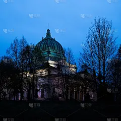 波兰日哥泽莱克文化馆，蓝色时刻