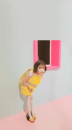 #IU壁纸# &amp;#IU出道3000天# 
人家接机我在家做图
羡慕，只能舔屏
