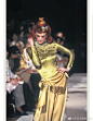 高级时装超话
Christian Dior 1997 ​​​海盗爷时期的东方元素 ​​​​
