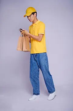 外卖小哥配送员照片商业摄影图片