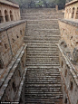 印度的地下宫殿：阶梯天井