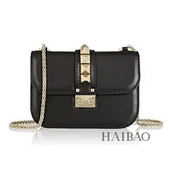 戏里霸占苏志燮，戏外Hold住金宇彬！明星配饰红人榜申敏儿：颜值美开挂，鞋包品味佳，跟她学你也可以成赢家_明星·配饰_明星·配饰_海报时尚网