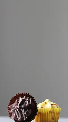 愿用余生换半城烟雨

半城繁花