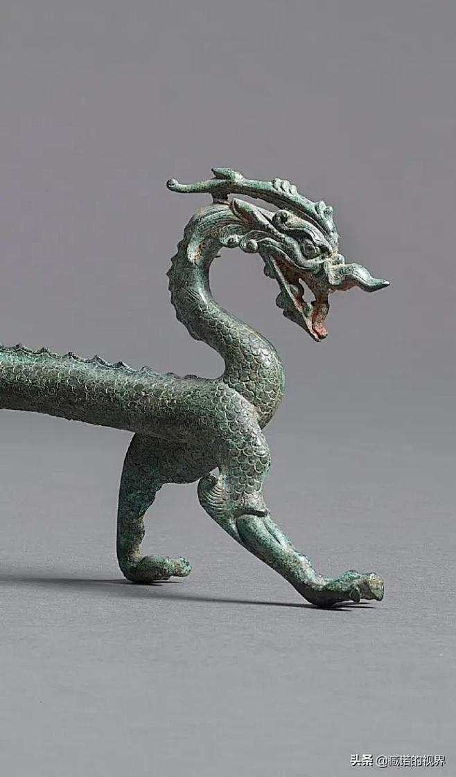 六朝的青铜走龙曾经是世界著名中国古董商eskenazi的收藏