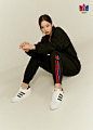 BLACKPINK超话 一袭黑色套装，武装#SUPERSTAR50#，@jennierubyjane 在线开撩，超级巨星，霸榜全靠实力！️#SUPER催化力#
@YG_BLACKPINK_OFFICIAL
O网页链接 ​​​​