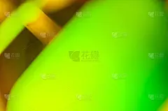 摘要暖模糊图像在绿、黄两色中带有直线和分隔区