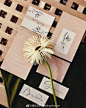 -
分享一下明天婚礼的纸品

#weddingmoment婚礼印象作品# ​​​​