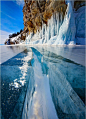 贝加尔湖的冰裂缝
