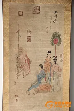 吴伟(1459-1508)，明代著名画家，字次翁，又字士英、鲁夫、号小仙。江夏(今湖北武汉)人，画院待诏，孝宗时授锦衣卫百户及赐&quot;画状元&quot;的图章。龆龄流落至海虞(今江苏常熟)，收养于钱昕家，伴其子读，时窃弄笔墨，画山水人物之状，钱见而奇之，曰:&quot;若作画工耶?&quot;即与笔札厚给养之。弱冠至金陵画名遂起。
         相传伟性戆直，有气岸而豪放，尝遇庞老人击石得髓，伟饮其半，遂以画名。成国朱公延至幕下，以小仙呼之，因以为号。宪宗时待诏仁智殿，好剧饮狎妓，人欲得伟画者，