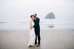 pinkliang采集到FOGGY OCEANFRONT WEDDING