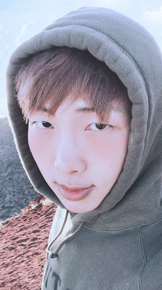 防弹少年团 BTS 田柾国 朴智旻 金泰...