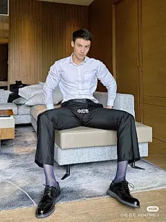 皮鞋是男士的一张名片