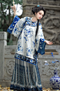 “她还陷在那段隔世经年的梦。” - 小红书