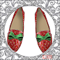 饺子款草莓鞋-鞋帽配饰设计-服装设计