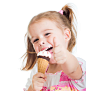 吃冰淇淋的小女孩图片素材