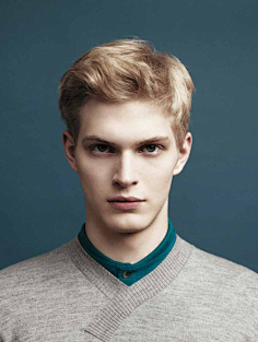 com采集aaaalex-shilo采集到颜男脸 模特 正脸 五官采集aaaalex-shilo