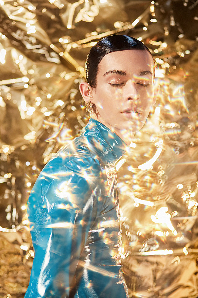 GOLDENBOY | 12 Magaz...