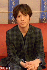 #郑容和# 【GIFs】這麼萌萌噠的視頻我現在才看到！！！男神哈哈哈哈哈哈 小表情什麼的簡直可以做表情包了哈哈哈哈哈 @郑容和89 我喜歡你的作品《y》