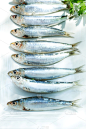 沙丁鱼,三个物体,垂直画幅,无人,竹荚鱼类,生食,膳食,海产,特写,西班牙