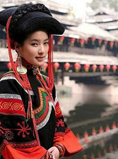 慢猫manting采集到民族的就是世界的