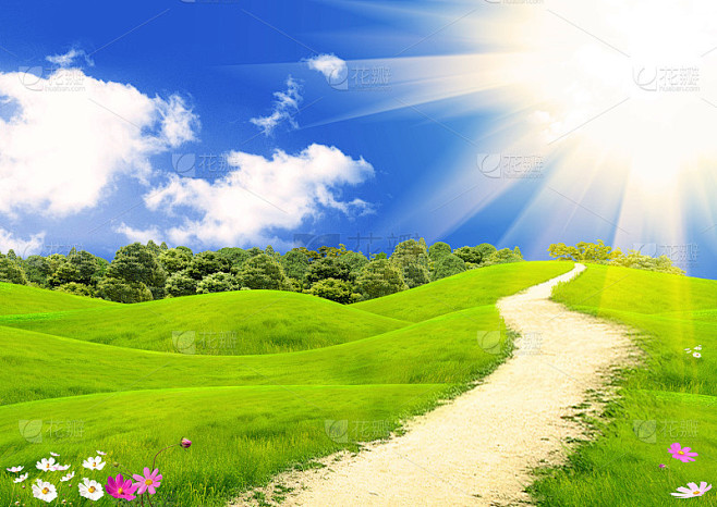 夏日的天空和乡村的道路