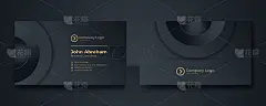 现代名片-创意和干净的名片模板。豪华名片设计模板。优雅的金黑色背景与抽象的金色波浪形线条闪闪发光。矢