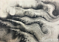 【每日一画】《九龙图》是南宋画家陈容存世二十幅作品中最为著名的一幅，是其晚期所作。纸本水墨浅绛，高46.3厘米，长1096.4厘米，现藏美国波士顿美术馆。画史记载，此画中的龙深得变化之意。整个画面九条龙分置于险山云雾和湍急的潮水之中，迥异之状跃然卷上。
复制品拍摄，拍摄水平不佳...展开全文c