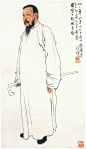 #人物画#【 徐悲鸿 《李印泉先生像》 】轴，纸本设色，75.5×43cm，1943年作，徐悲鸿纪念馆藏。徐悲鸿中西绘画兼长，图中画脸用西方素描染法，深入细致，结构准确，形象生动；衣纹用传统白描法，以线造型，用笔简练、概括，笔法类似任伯年。作者把这两者进行有机结合，创人物画之新风，对后世影响极大。