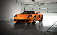 “小黄蜂”-高清晰保时捷卡雷拉GT（Carrera GT）壁纸下载封面大图