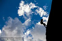 剪影登山者
Silhouette mountaineer