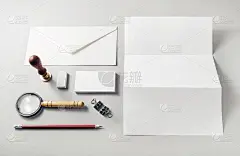 空白的文具组