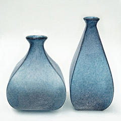 全球设计荟采集到透明彩色玻璃花瓶摆件装饰品插花器