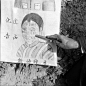 via 微信 vuuuuln 
Chinese Fortune Teller Lin Tung, 1947.
Photo by Mark Kauffman