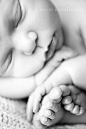 baby up close...all those cute toes and fingers...don't forget to capture them!: 