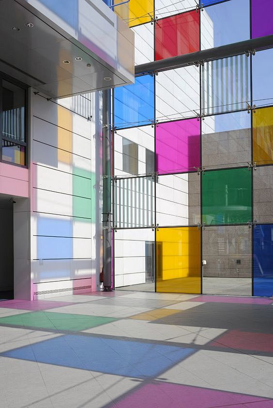 建筑设计 ·  彩色玻璃