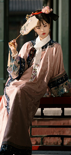 uim采集到清汉女