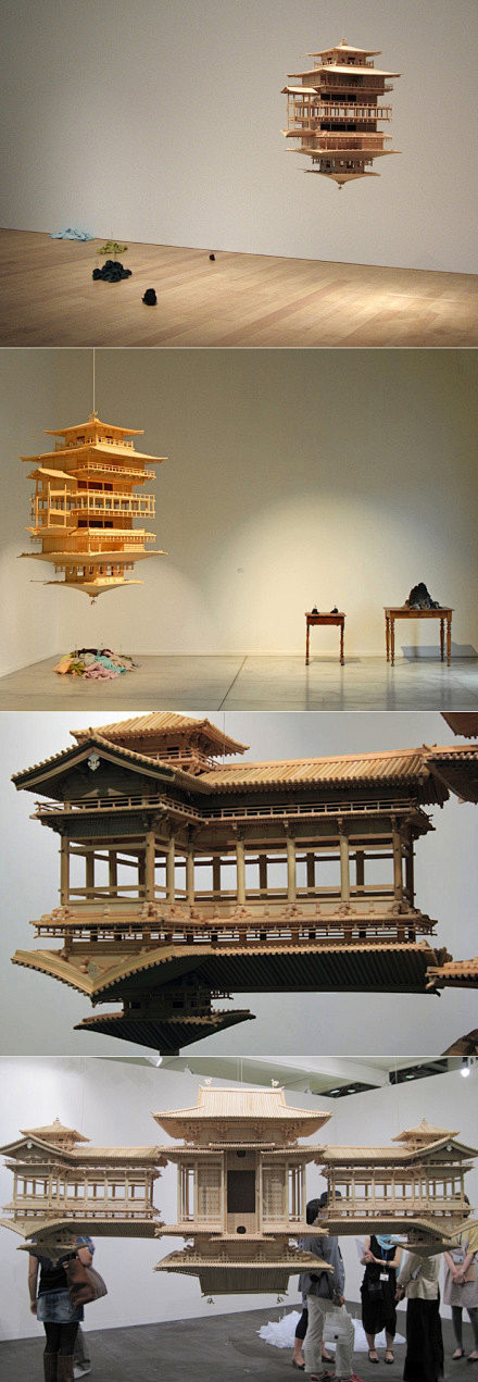 日本艺术家岩崎贵宏的古建筑雕塑作品“反射...