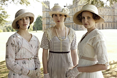暖风南倾采集到唐顿庄园（Downton Abbey ）》精美绝伦的服饰汇