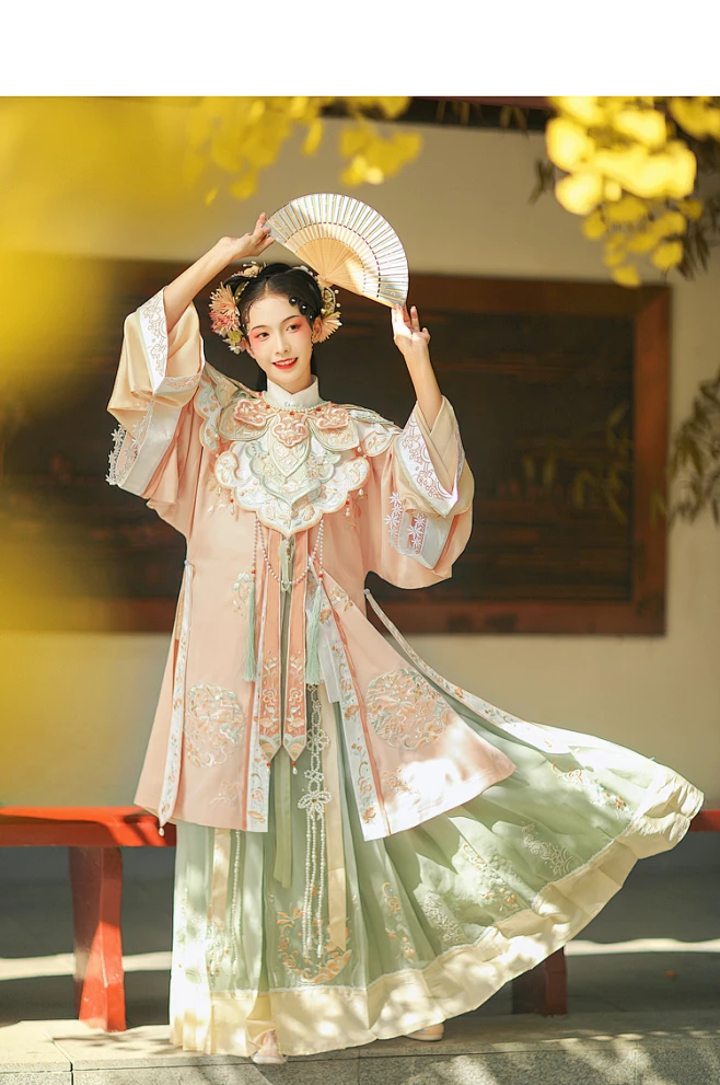 汉尚华莲梦回梨园汉服女竖领对襟衫圆领长袄马面裙刺绣中国风秋冬-tmall.com天猫-花瓣网