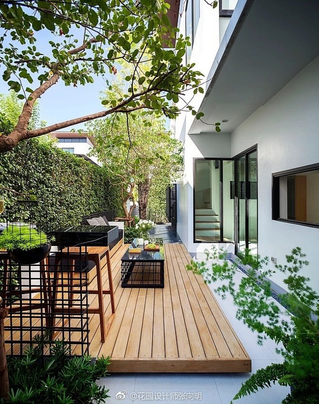 分享一个现代风格小花园 2上海·七宝 ​...