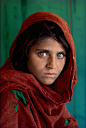 提到 Steve McCurry，相信大家首先想到的就是他最著名的作品“阿富汗女孩”（Afghan Girl）。