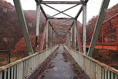 日本南上群马县藤原高川温泉的老桥。_5170178597