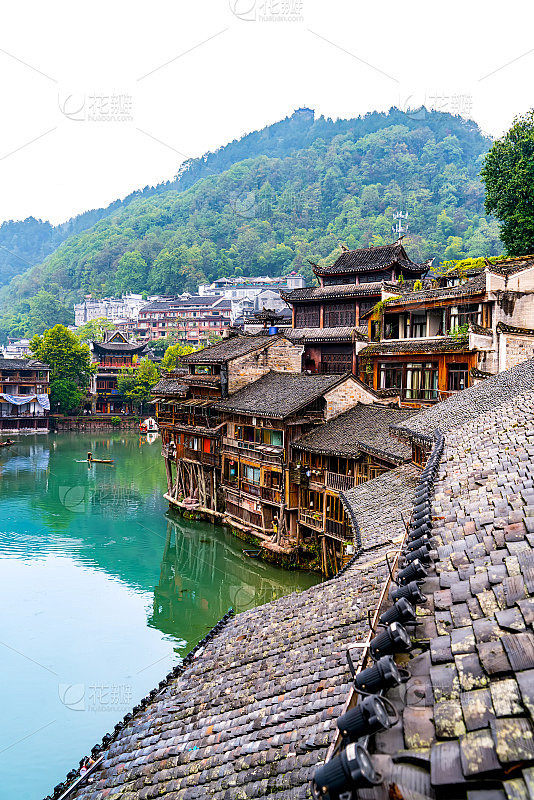 湖南凤凰古城的古民居和古河流图片_山川河流图片图片素材-花瓣网